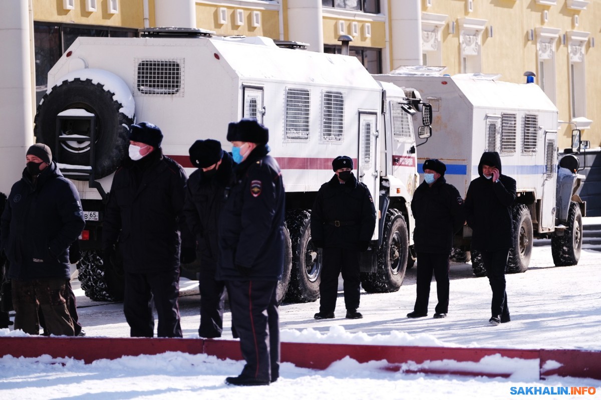 За воскресную акцию в южно-сахалинске задержали двух 