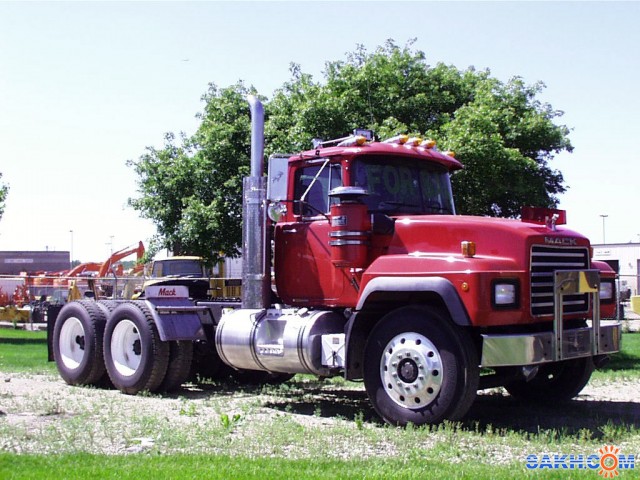 Фото BOSS-BOSS